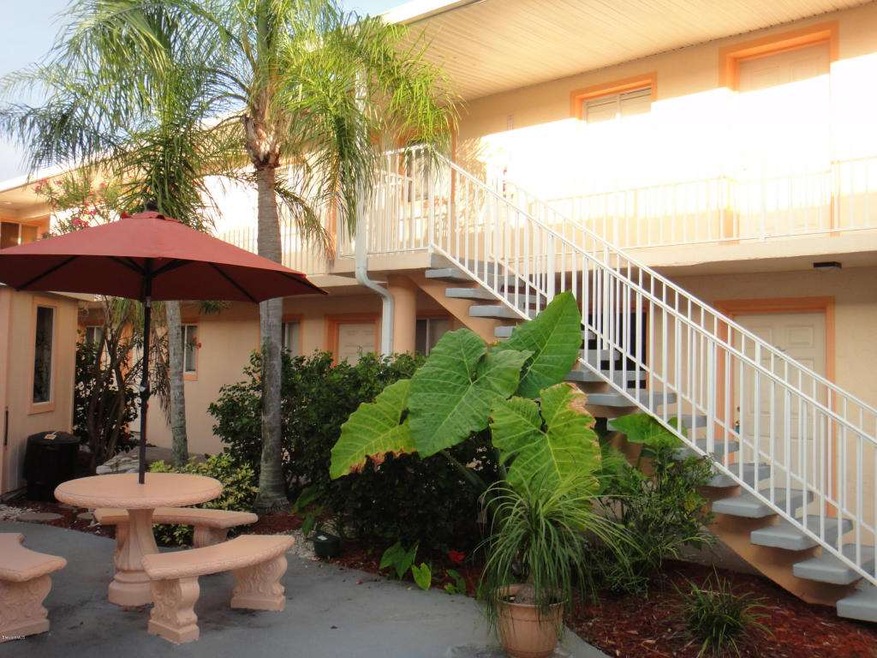 211 Circle Dr. #8