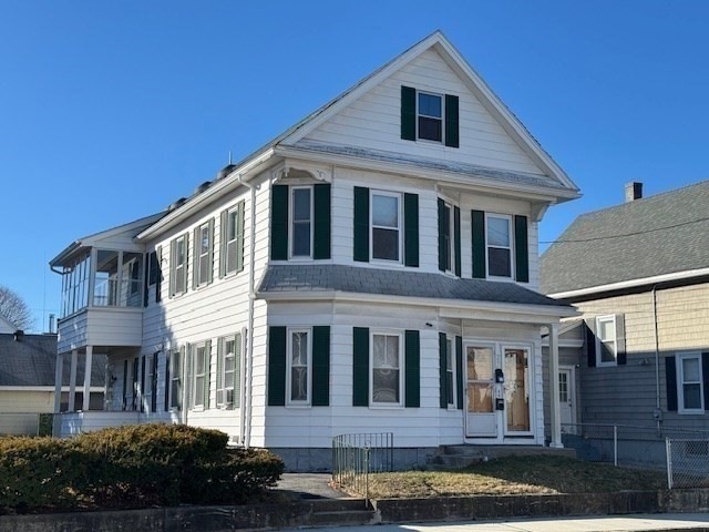 296 University Ave unit 2, Lowell, MA 01854 - photo 1