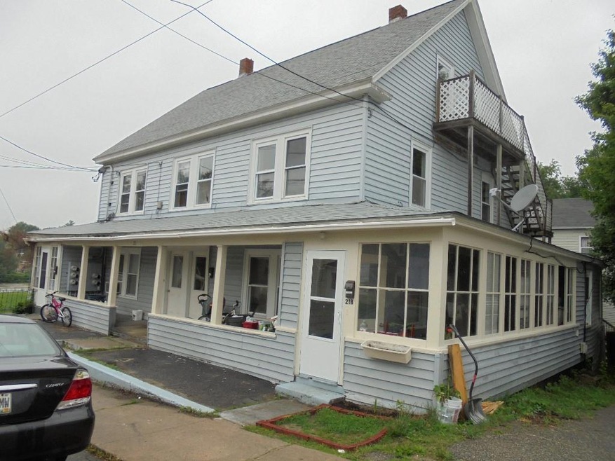 21 Roberts St, Sanford, ME 04073 - photo 1