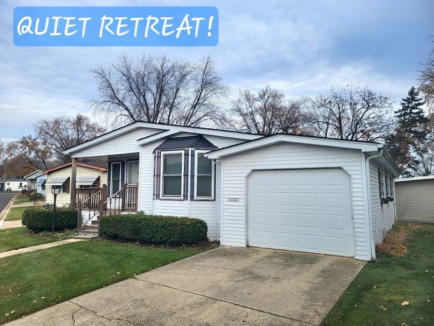 1059 Bayside Rd unit 225, Elgin, IL 60123 - photo 1