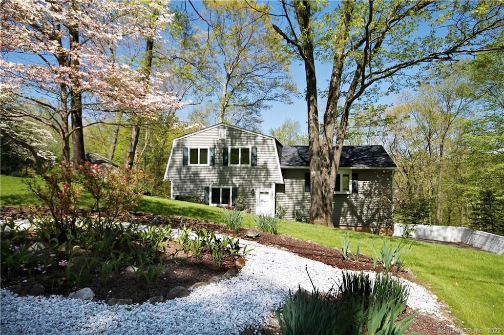 17 Stage Rd, Brookfield, CT 06804 - photo 1