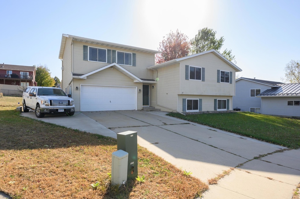 2016 27th St SE, Rochester, MN 55904 - photo 1