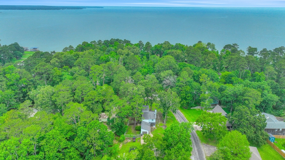 Tranquility, privacy, and natural beauty all in on