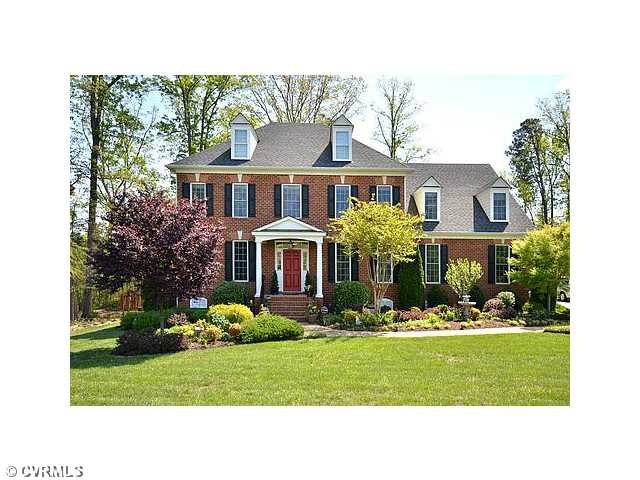 Exterior Front - Classic Colonial
