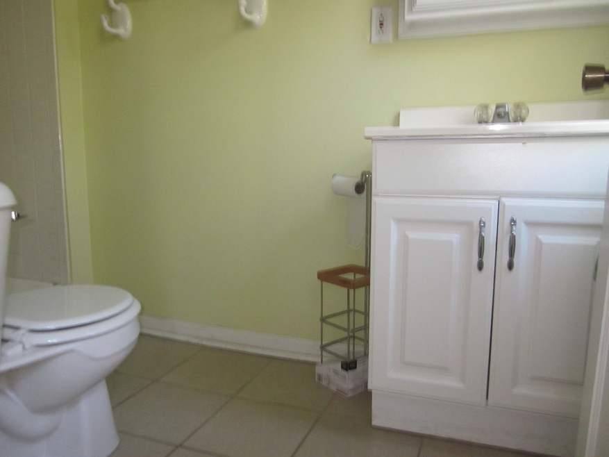 1023 W New York St, Aurora, IL 60506 - photo 1