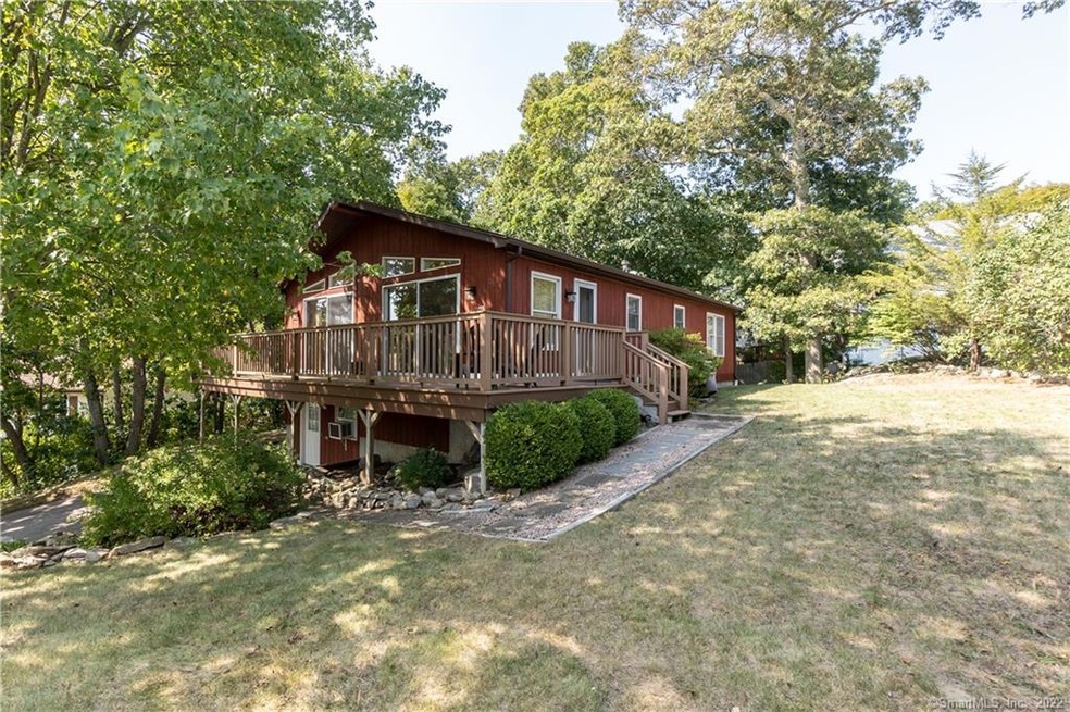 95 Crest Dr, Mystic, CT 06355 - photo 1