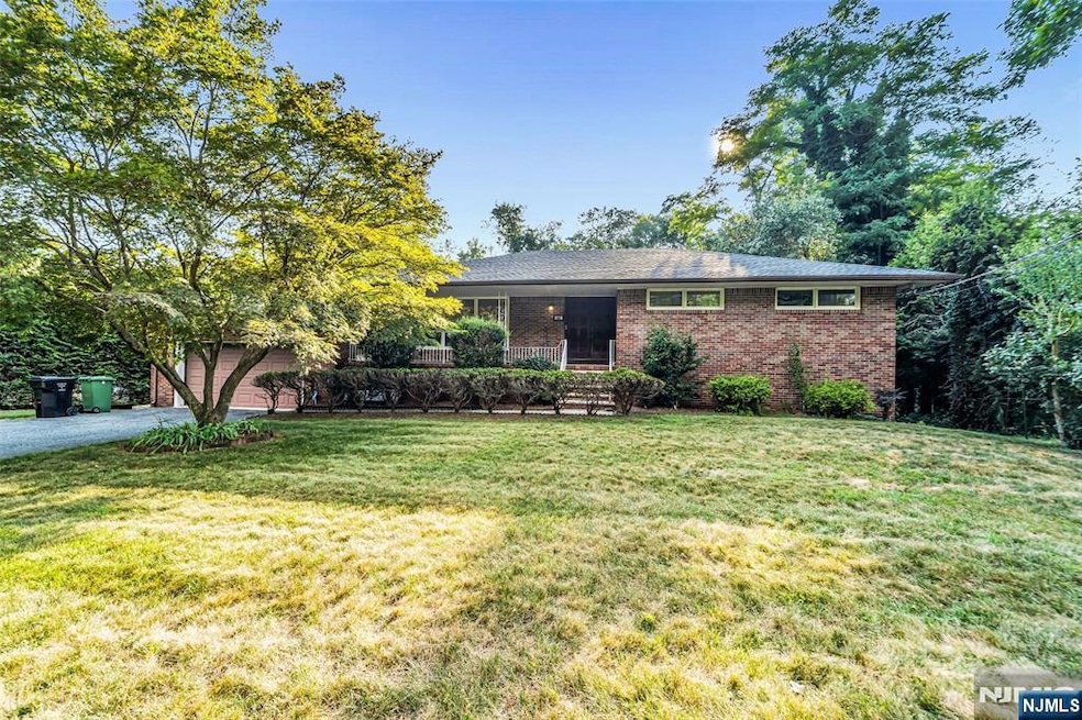 341 Paramus Rd, Paramus, NJ 07652 - photo 1