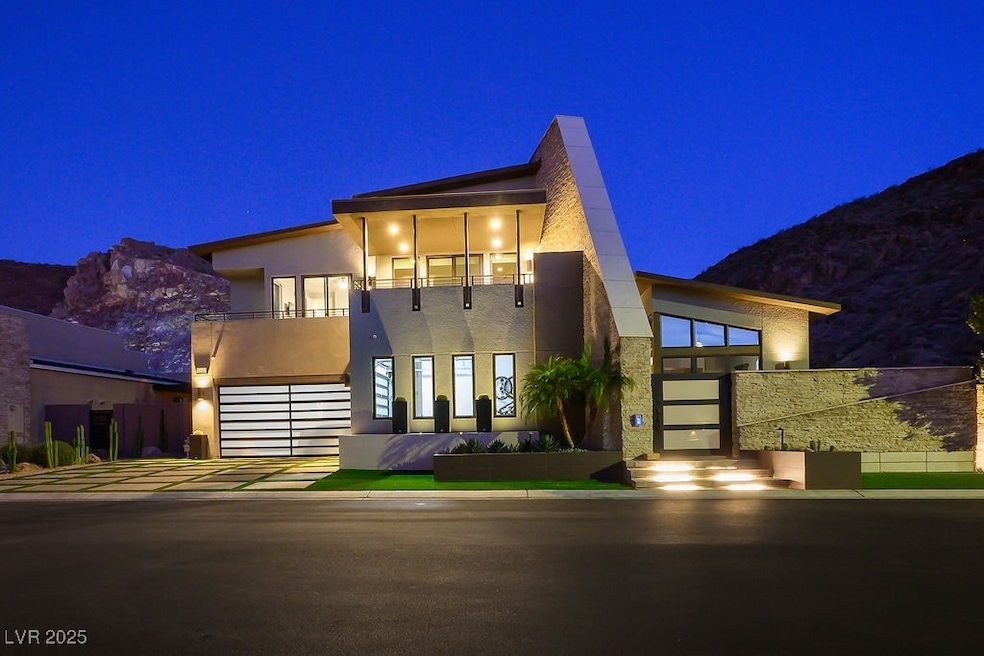 2199 Skyline Heights Ln, Henderson, NV 89052 - photo 1