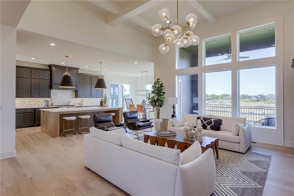 Under Contract $912,832 • Co-Listing Agent