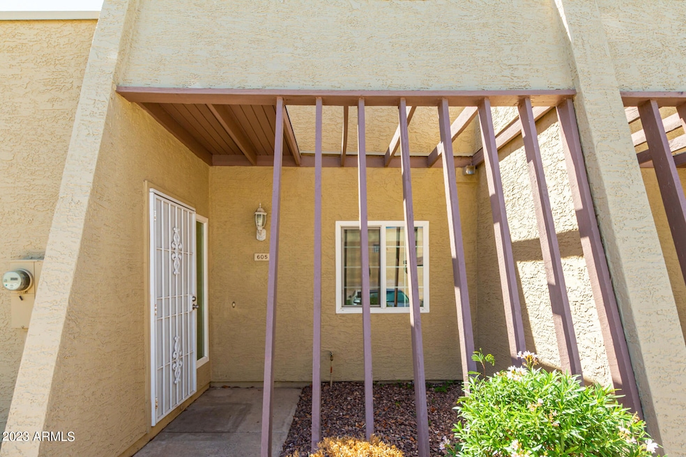 Front Courtyard - 14th