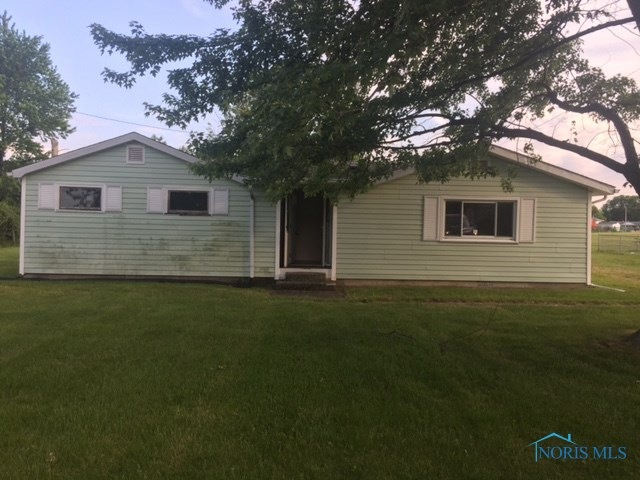 23092 Edgefield Dr, Genoa, OH 43430 - photo 1