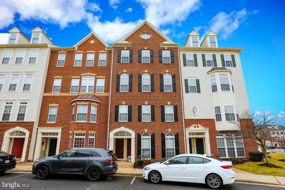 25337 Curiosity Square, Aldie, VA 20105 - photo 1