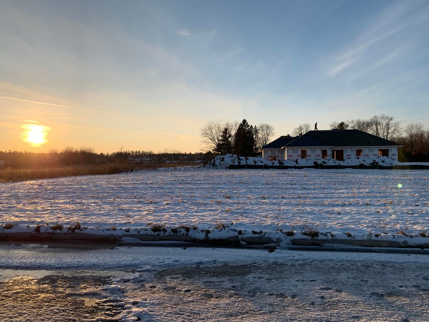Lot 27