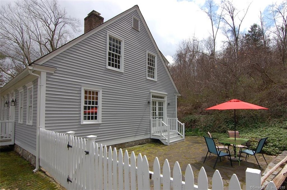 293 W Cornwall, Sharon, CT 06069 - photo 1