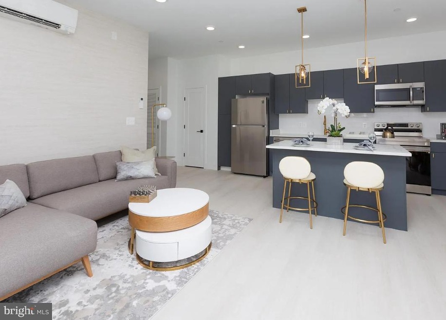 520 S Caroline St unit 203, Baltimore, MD 21231 - photo 1