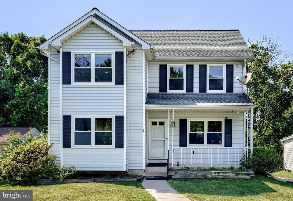 4626 Magnolia Ave, Halethorpe, MD 21227 - photo 1