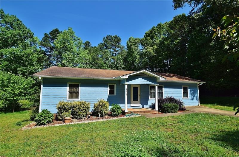 5012 Nichols Dr, Flowery Branch, GA 30542 - photo 1