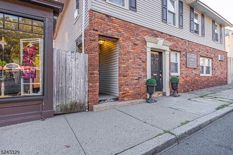 For Rent $1,600/month