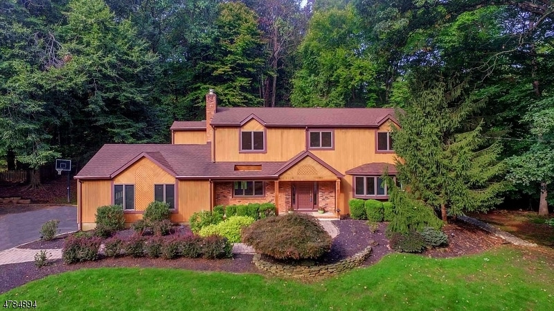 75 Round Top Rd, Warren, NJ 07059 - photo 1