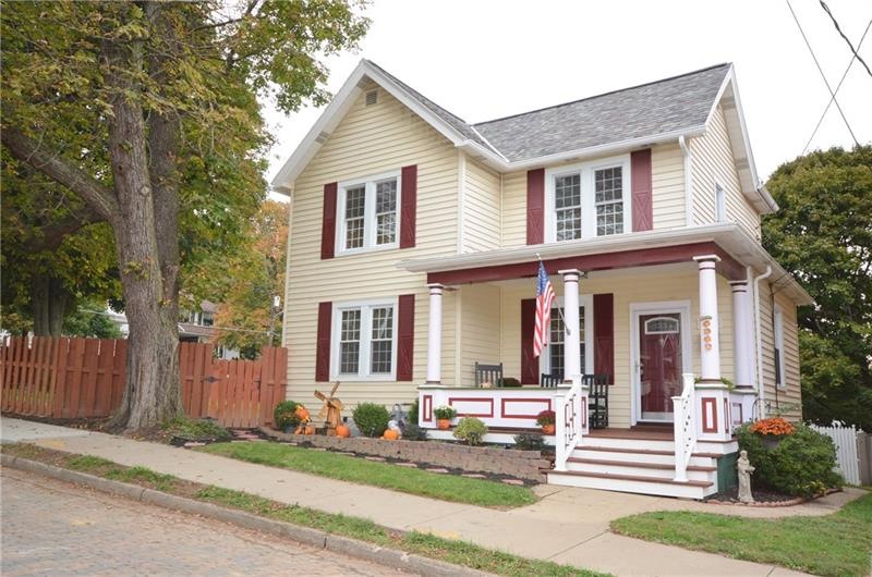 Welcome home to 814 Fleming Street