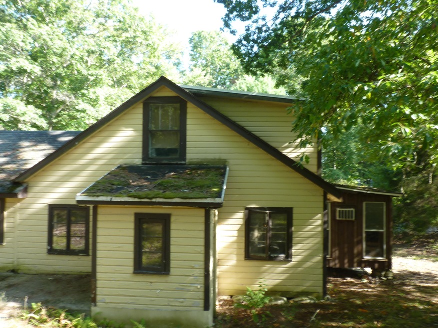 103 Doug Miller Rd, Matamoras, PA 18336 - photo 1