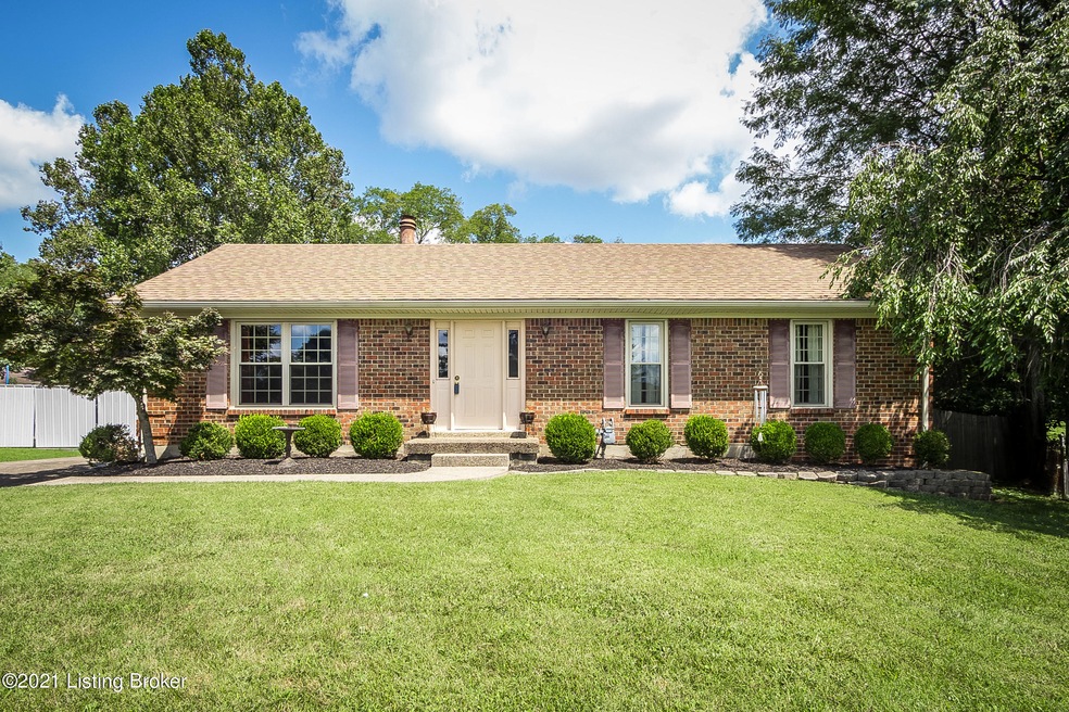 7505 Winesap Way, Louisville, KY 40228 - photo 1