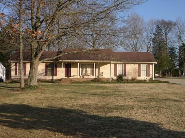 152 Cessna Ln, Shelbyville, TN 37160 - photo 1