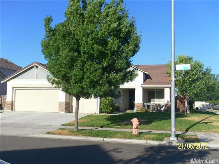 Property is not vacant and is not for rent. Availa