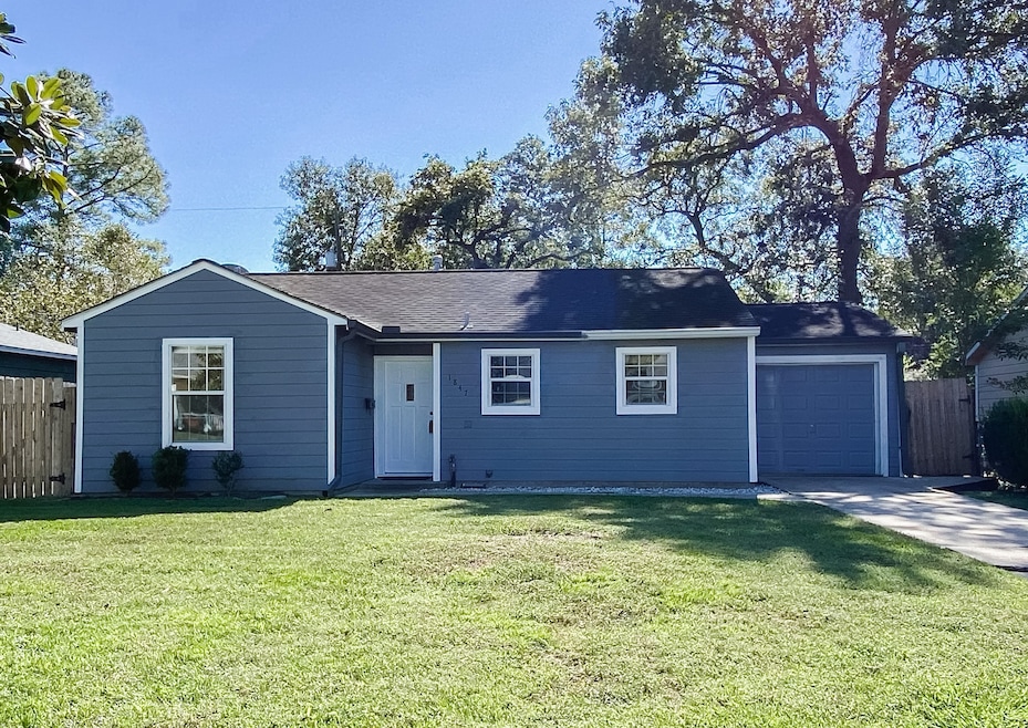 1847 Hewitt Dr, Houston, TX 77018 - photo 1