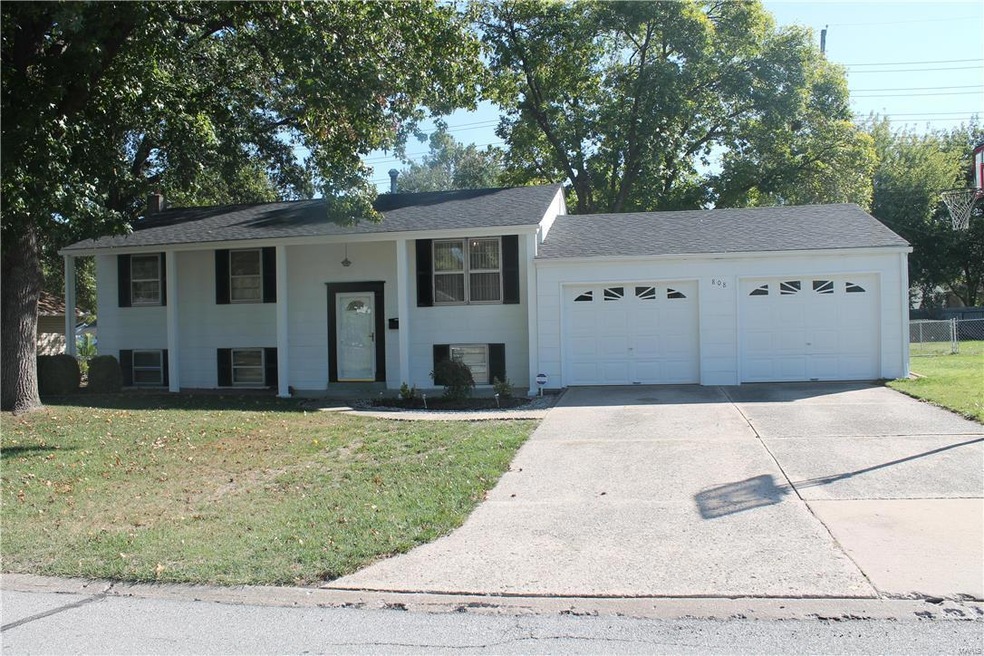Updated Split Level in O'Fallon!