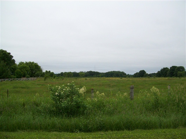 000 Crescent Rd, Byron, WI 54666 - photo 1