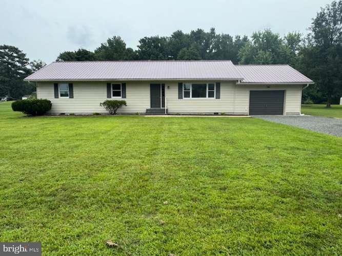 29405 Edgewood Ave, Laurel, DE 19956 - photo 1