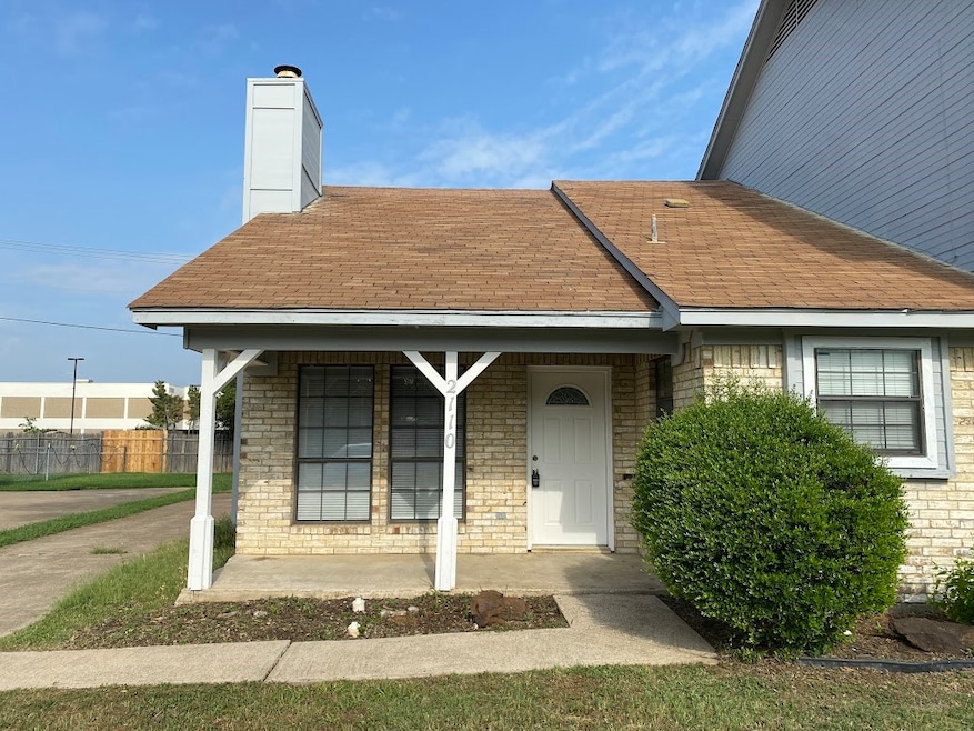 2110 Stone Moss Ln, Grapevine, TX 76051 - photo 1