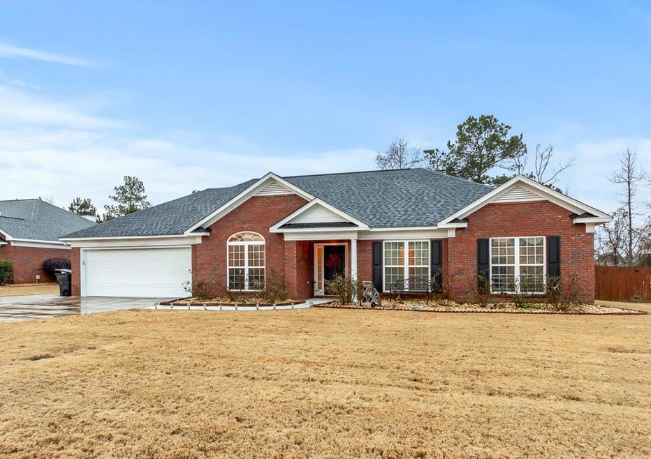 9152 Garrett Lake Dr, Midland, GA 31820 - photo 1