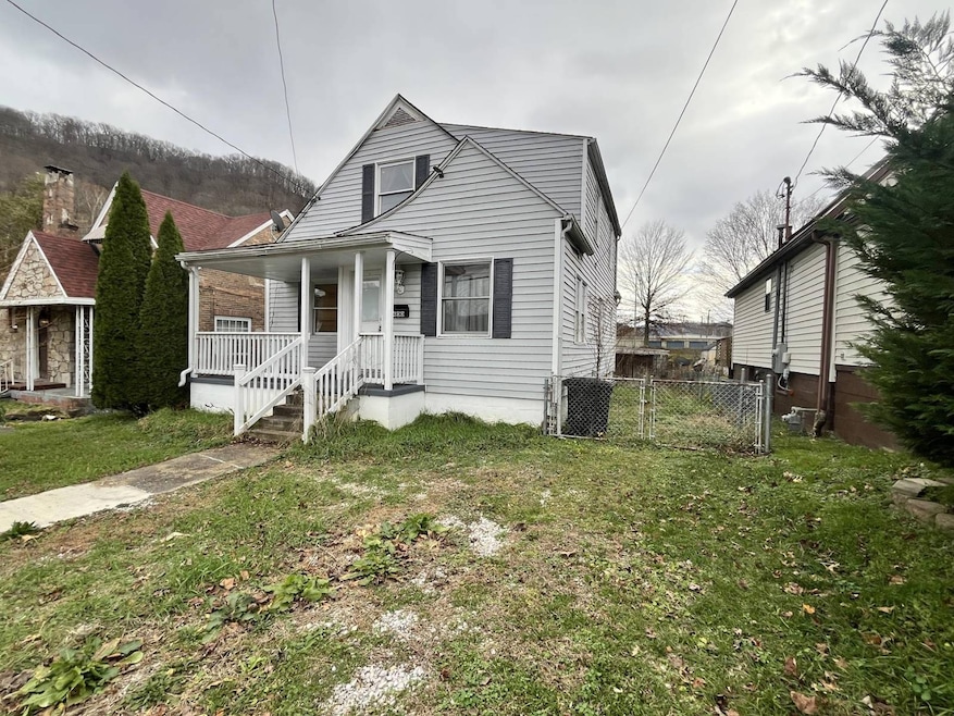 400 W Main St, Belle, WV 25015 - photo 1