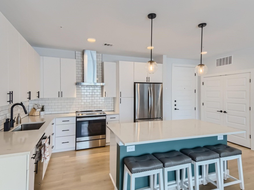 Welcome to HOM Condominiums in the heart of East Austin!