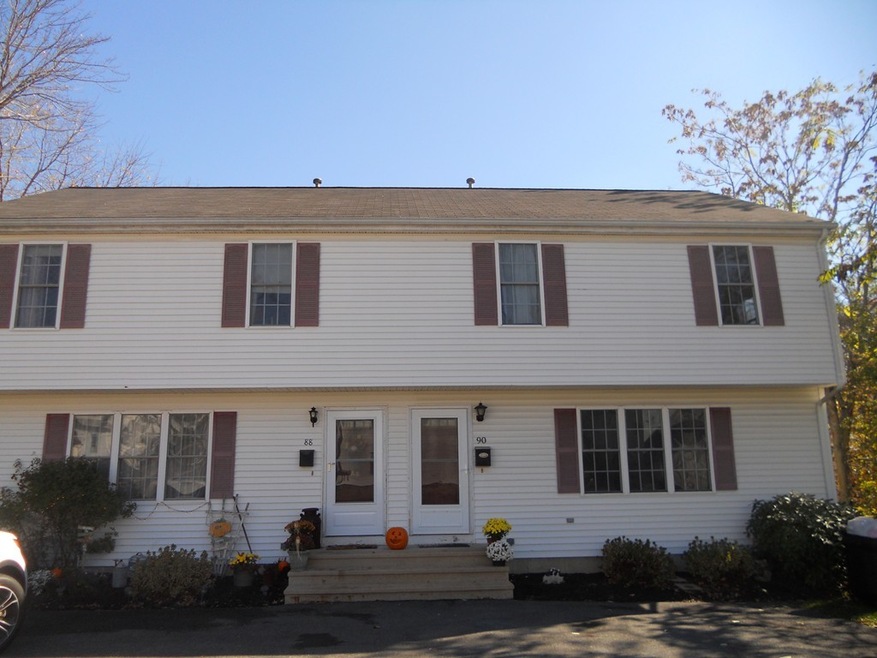 90 Depot St unit 90, Milford, MA 01757 - photo 1