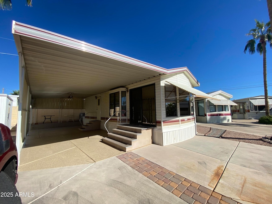 1185 W Klamath Ave, Apache Junction, AZ 85120 - photo 1