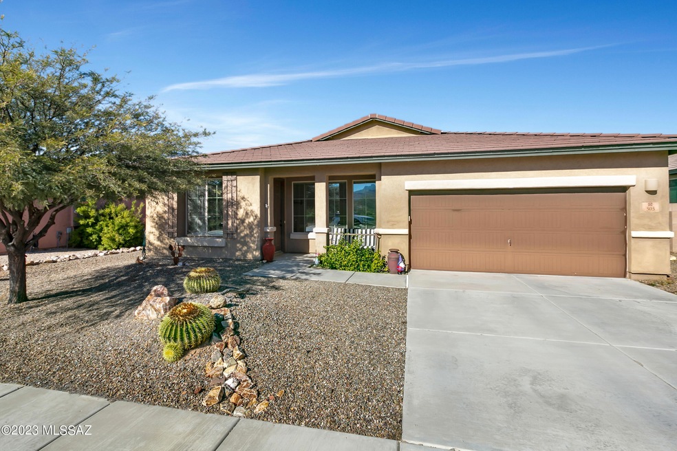 303 E Desert Haven Pl