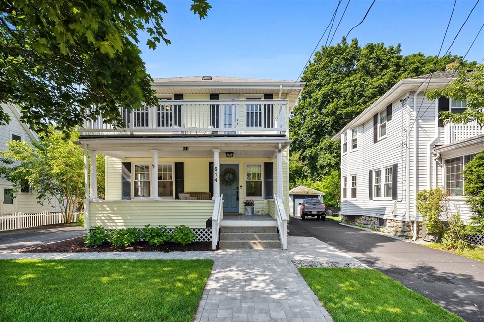 Sold $1,066,000 • Co-Listing Agent