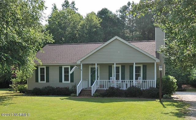 653 Green Pasture Rd, Rocky Mount, NC 27801 - photo 1