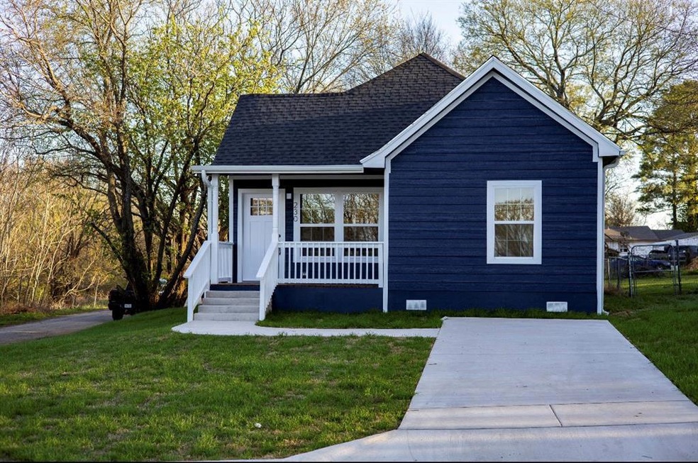 230 E Texas St, Denison, TX 75021 - photo 1