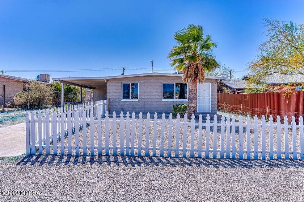 438 E Lester St, Tucson, AZ 85705 - photo 1