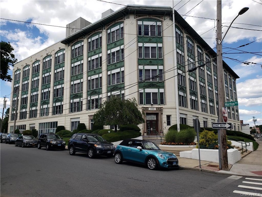 Sold $275,000 • Co-Listing Agent