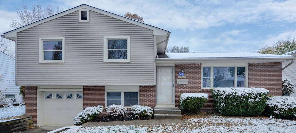 3426 Dahlgreen Dr, Westerville, OH 43081 - photo 1