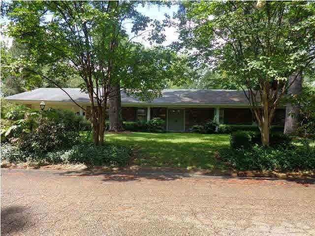 5942 Lake Trace Circle
