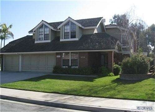 Large Home in Great Area!