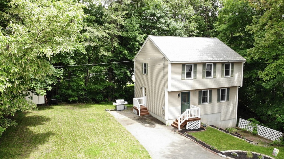 22 Porter St, Shirley, MA 01464 - photo 1