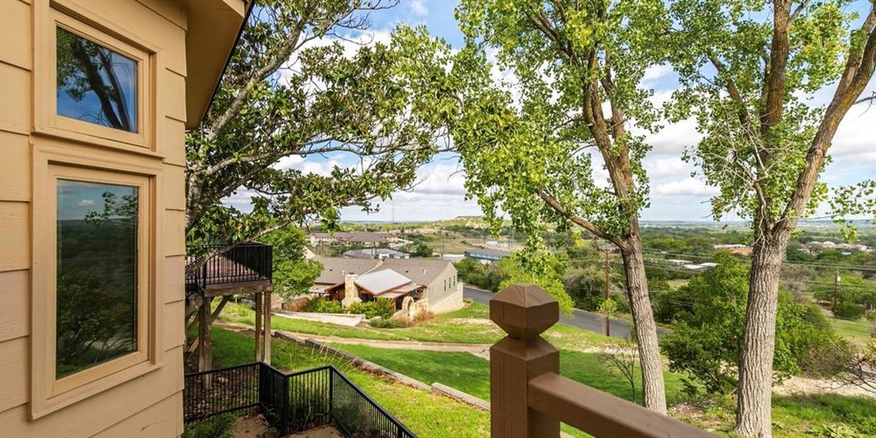 415 Summit Cir, Fredericksburg, TX 78624 - photo 1