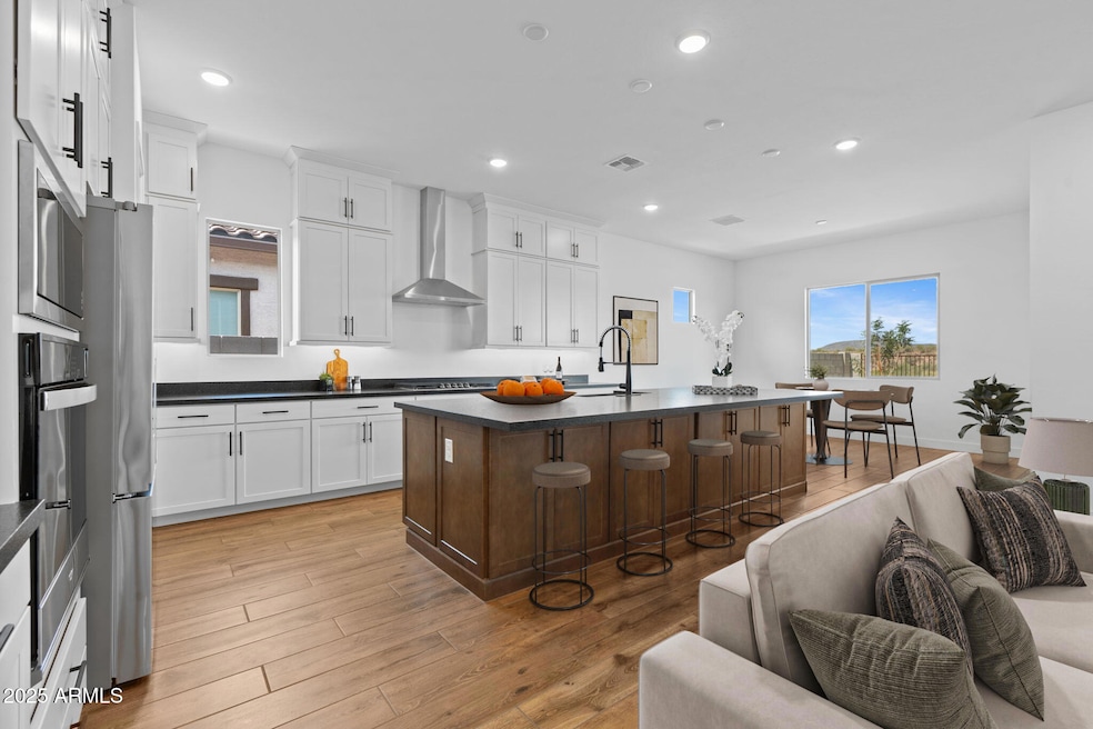 44722 N 44th Dr, Phoenix, AZ 85087 - photo 1